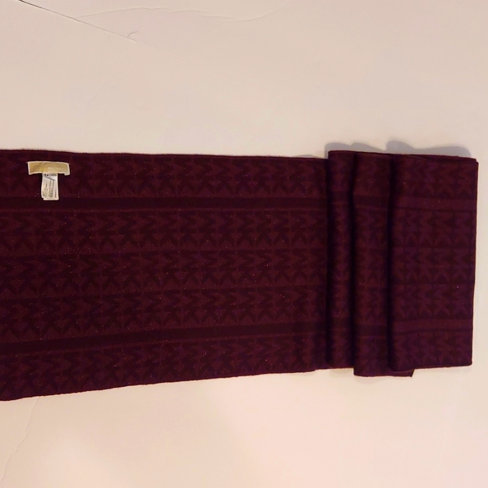 W11"×L48" Michael Kors Purple Scarf